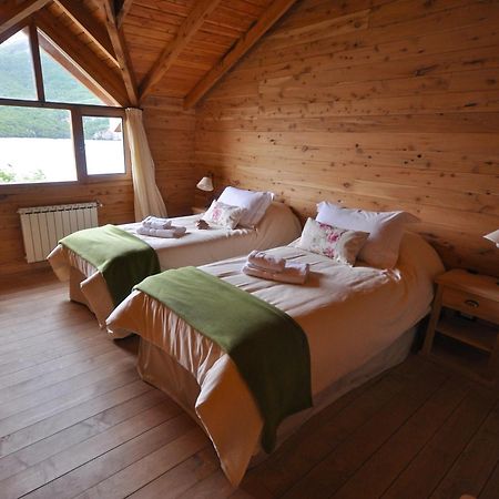 Aguas Arriba Lodge El Chalten Ngoại thất bức ảnh